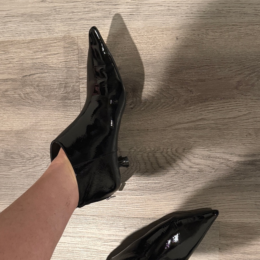 Steve Madden Glossy Black Ankle Booties